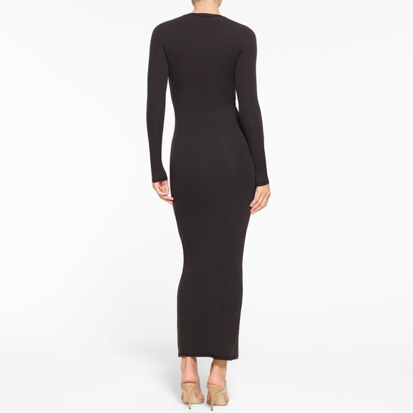 SKIMS FITS EVERYBODY CREW NECK LONG SLEEVE DRESS Onyx Black S Small NWT New - Picture 5 of 7